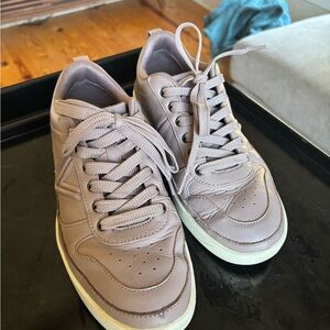 Vionic Women's Sneakers